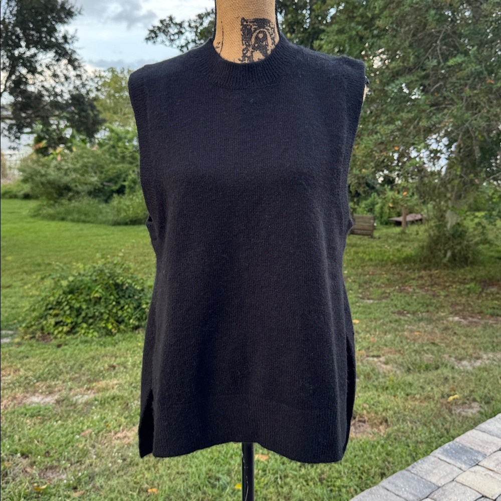 NWOT H&M Black Sweater Top Size XS